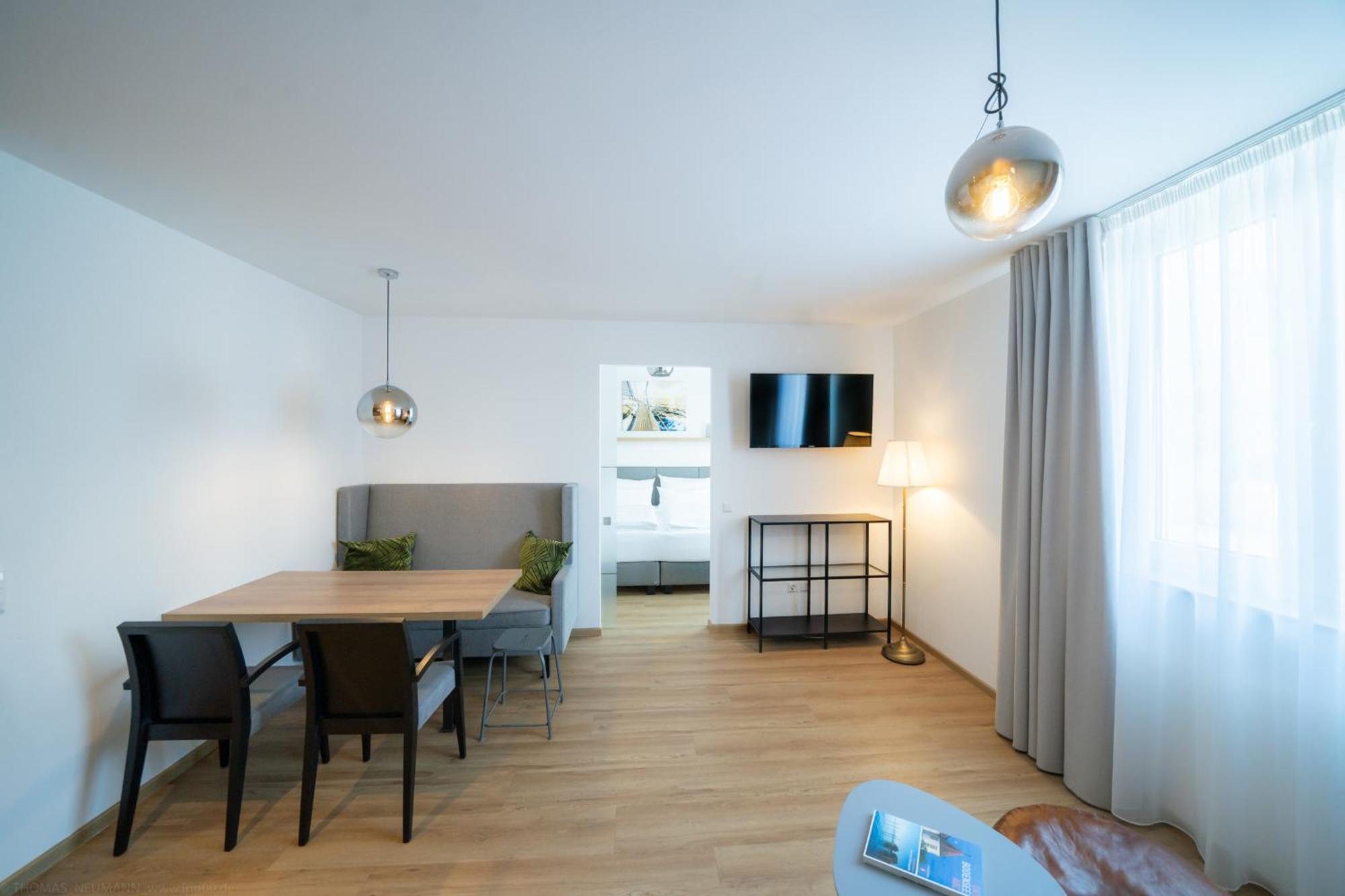 Bodenseezeit Apartmenthotel Garni Линдау Экстерьер фото