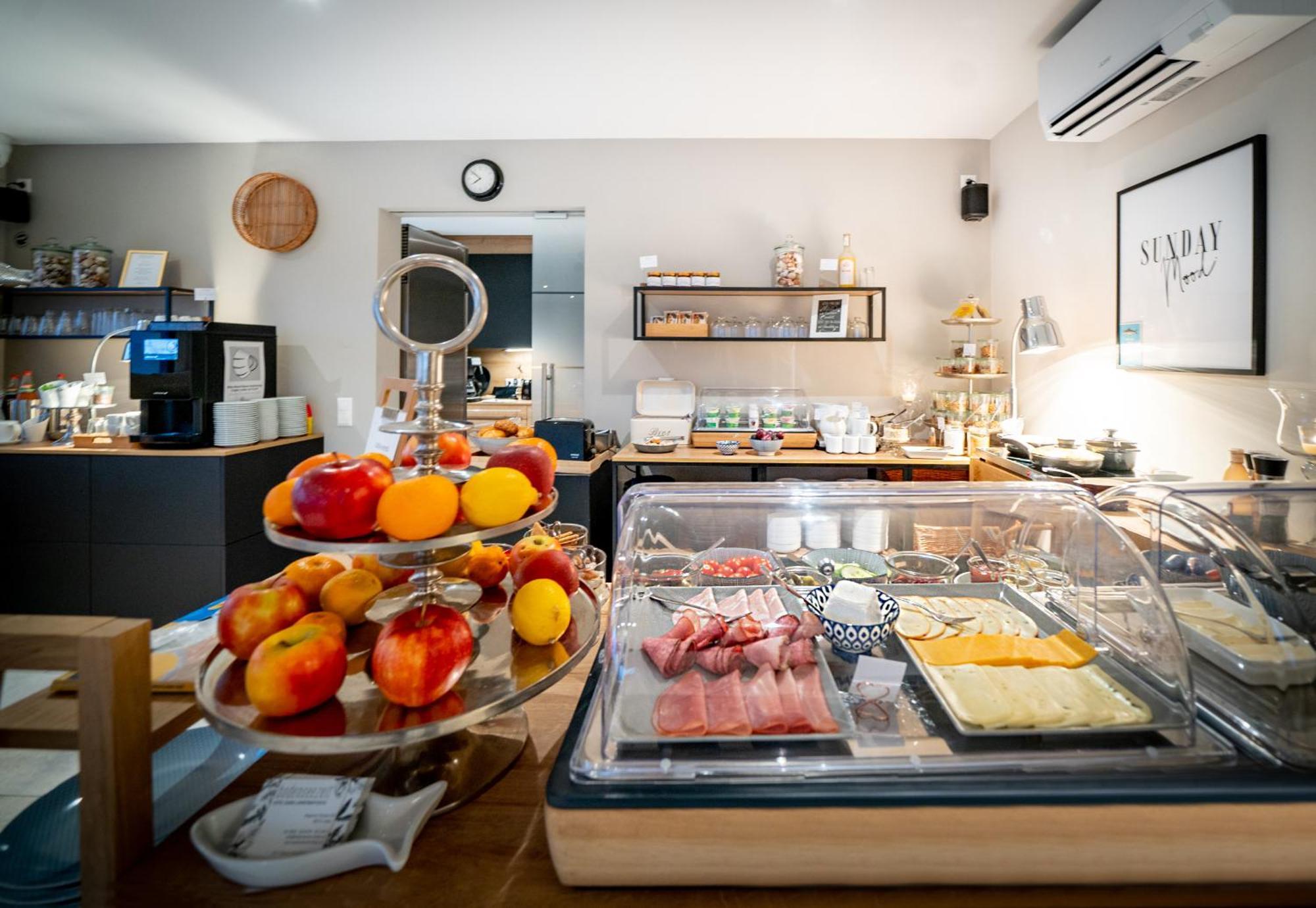 Bodenseezeit Apartmenthotel Garni Линдау Экстерьер фото